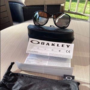 100% Authentic Oakley sunglasses never worn